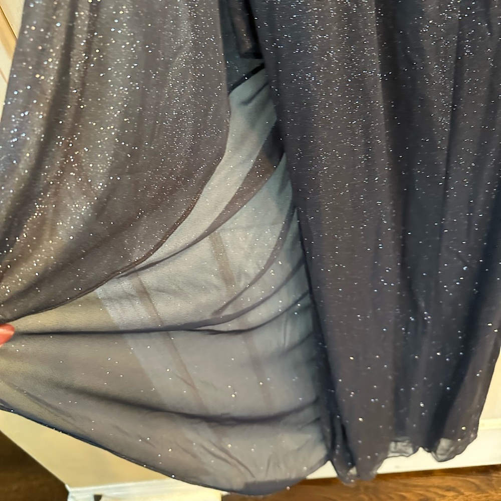 Elegant Dark Grey Sparkling Evening Gown, Size 16, Very Flattering! - Picture 8 of 10